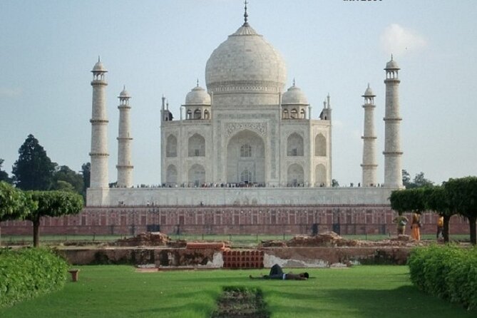 Taj Mahal Sunrise and Agra Fort Private Guided Tour - Getting in smoothly, skip-the-line without missing the calm