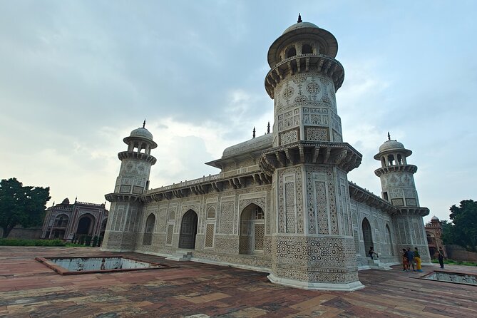 Taj Mahal Sunrise and Agra Private Tour By Car From Delhi - Skip-the-Ticket-Line Entry at the Taj Mahal, Then Go Inside