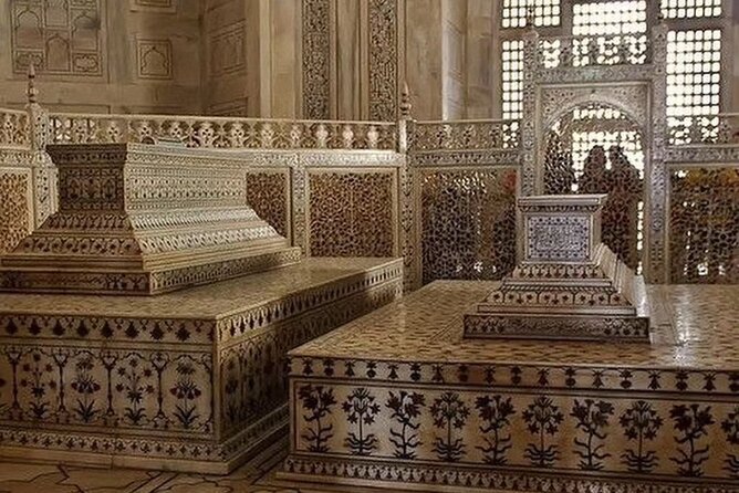 Taj Mahal Sunrise Private Guided Tour - Private Car Logistics and Comfort in Agra