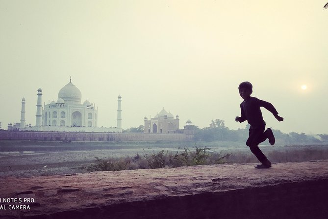 Taj Mahal Sunrise & Sunset All Inclusive Private Luxury Agra Tour - Agra Rugs and Carpets: A Craft Stop That Can Be Fun or Salesy