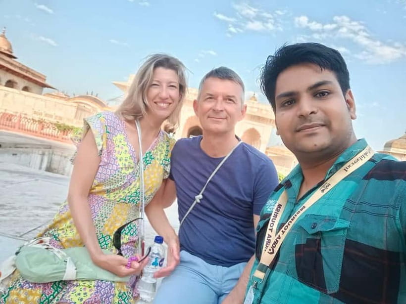 Taj Mahal Sunrise Tour: Express Ticket, Guide & Photos - Languages and communication: more than comfort, it’s clarity