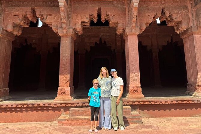 Taj Mahal Tour from Delhi All-Inclusive With-Multiple-Options - Agra Fort visit: history you can actually move through