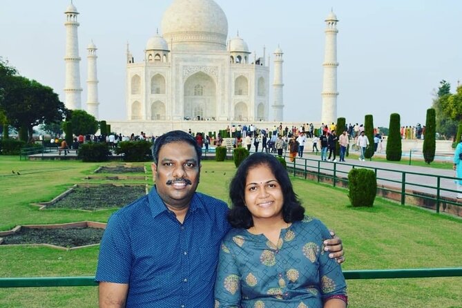 Taj Mahal Tour From Delhi By Car-Skip The Line Tickets With Lunch - Agra Fort in 45 minutes: the quick hit that still teaches you the city