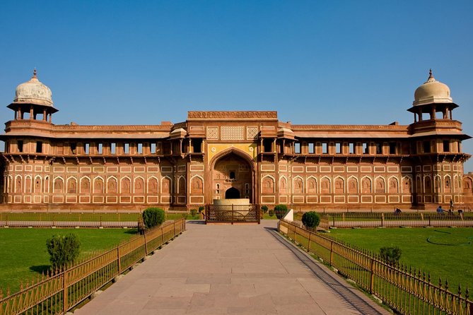 Taj Mahal Tour from Delhi by India's Fastest Train (GATIMAAN EXP) - Taj Mahal morning visit and what to expect on site