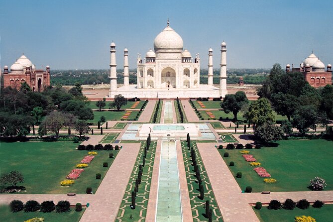 "Taj Mahal" Tour from Delhi by India's Fastest Train (Gatiman Express) - Agra Fort: the other Mughal statement