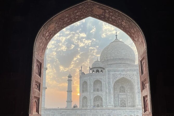 Taj Mahal Tour with Private Guide - Lunch at Pinch Of Spice and the Mehtab Bagh finish