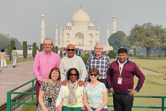 Taj Mahal visits with Licensed Guide with Entry Assistance - Your licensed guide, from Zeeshen Gazi to a backup