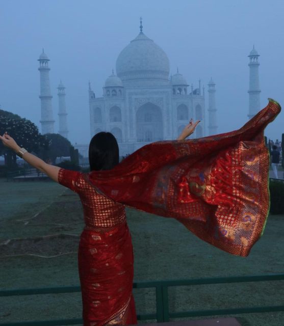 Taj Mahal with Professional Photoshoot - Skip-the-line entry, and why it matters more than you think