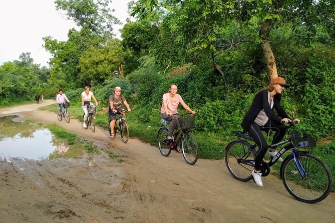 Taj Nature And Country Side Bike Tour - The Ride Starts With Taj Mahal Area Time, Then Shifts Into Real Agra