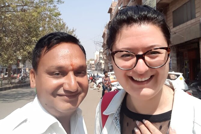 Taj with mausoleum and Agra fort visits : Choose Your Option - Price and logistics: what you really get for $27.97