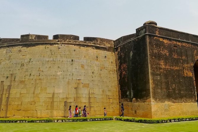 The story of Tipu Sultan, an immersive walking tour in Bangalore - Stop 3: Kote Venkataramana Temple and the mix of styles
