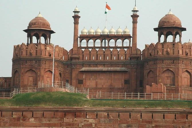 Tour a Nueva y Vieja Delhi Con Guía en Idioma Español - Khan Market and Lodhi Garden, for when you want branded browsing