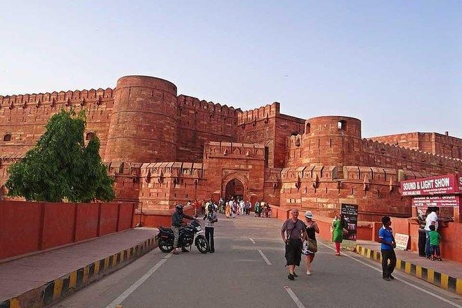 Tour The Taj Mahal - Agra Fort after the Taj: switching from romance to power