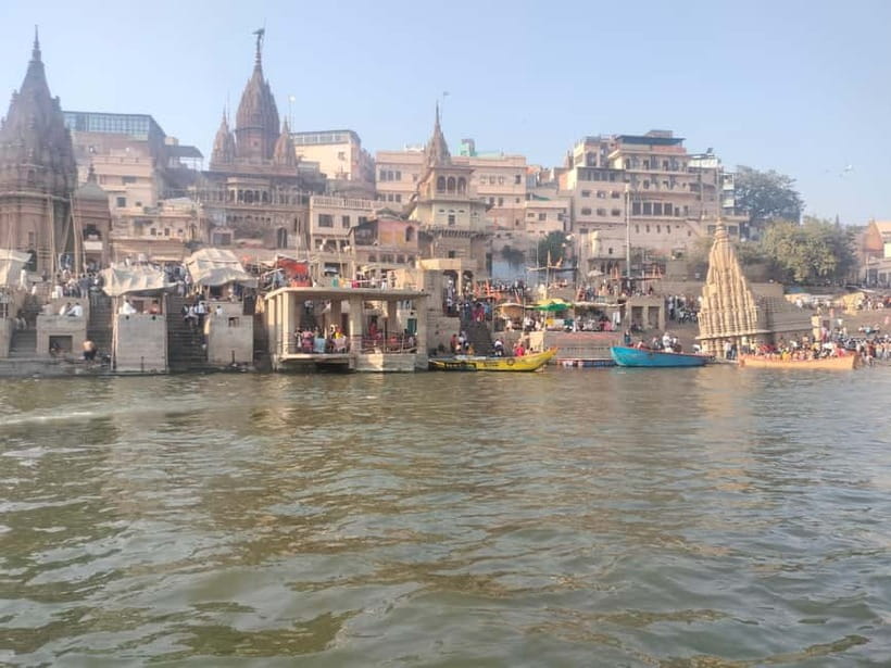 Tourist Guide English & Spanish Varanasi/Benares - Silk loom workshop visit: where the craft becomes real