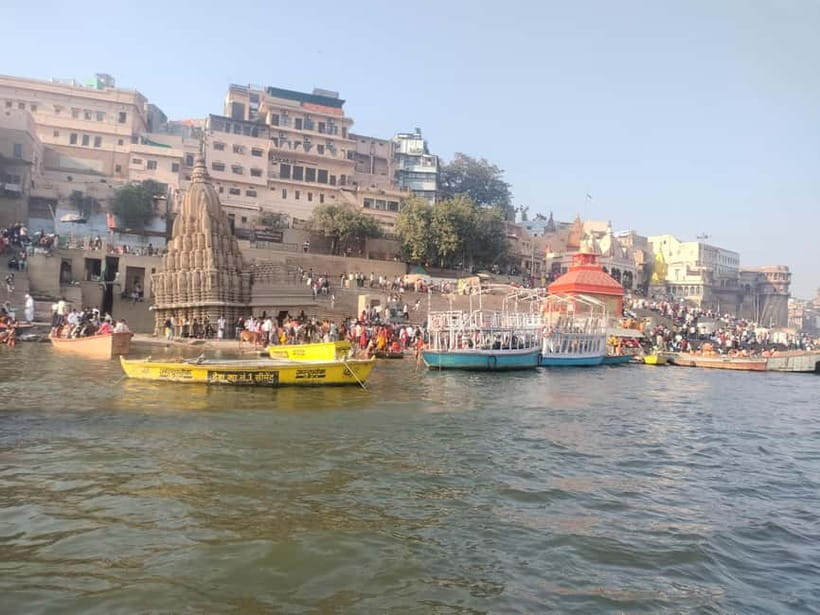 Tourist Guide English & Spanish Varanasi/Benares - Manikarnika and Raja Harishchandra: cremation ghats, respectfully handled