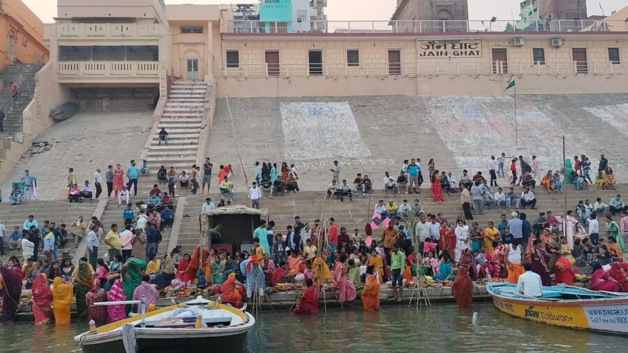 Tourist Guide English & Spanish Varanasi/Benares - Temples and sacred corners: Golden Temple, Hanuman, and the rest