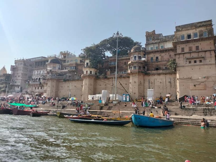 Tourist Guide English & Spanish Varanasi/Benares - Meeting point at Hotel Mrk, and how pickup usually works