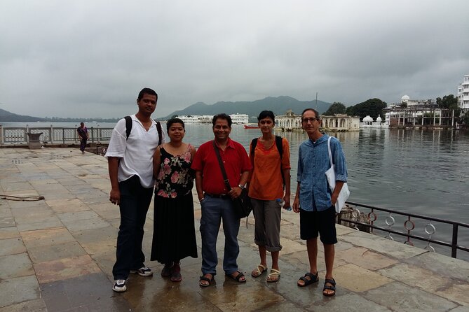 TRAVEL WITH CHINMAY -Heritage Walk - With Local B. Fast - Entering Udaipur by foot, starting and ending at Jagdish Temple