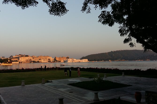 TRAVEL WITH CHINMAY -Heritage Walk - With Local B. Fast - Local breakfast and tea: small stop, big difference