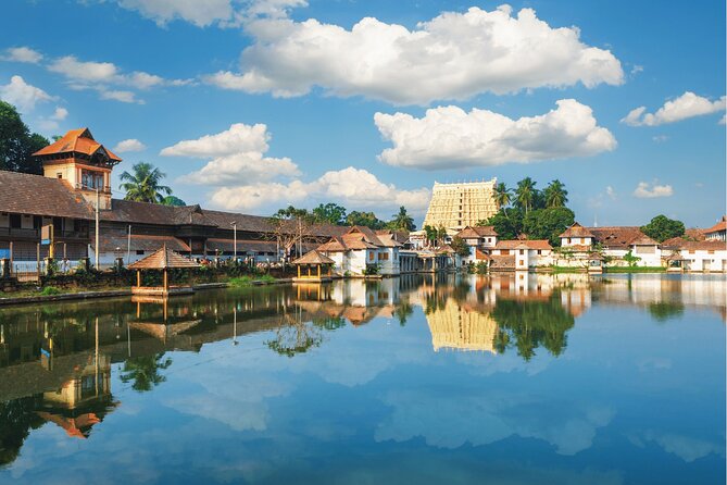 Trivandrum Walk of Divinity (2 Hours Guided Walk) - East Fort to Pazhavangadi, Ganapathi Temple, and Padmatheertha Pond
