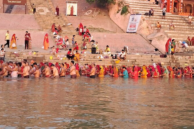 Two days admirable tour of Varanasi - From the airport to Godowlia bazaar, start inside the old city