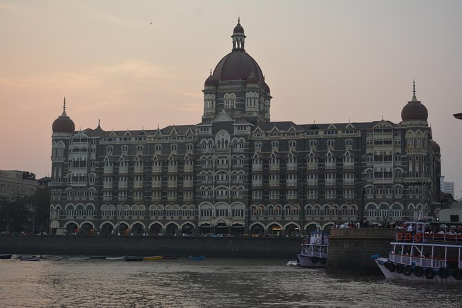 Two Days Mumbai Tour Package : City + Slum + Elephanta + Market - Day 2: Dharavi on foot, then Indian food tasting and shopping time