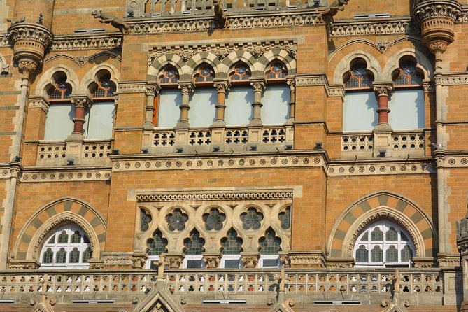 Two Days Mumbai Tour Package : City + Slum + Elephanta + Market - Price and value: is $187.26 per person a fair deal?