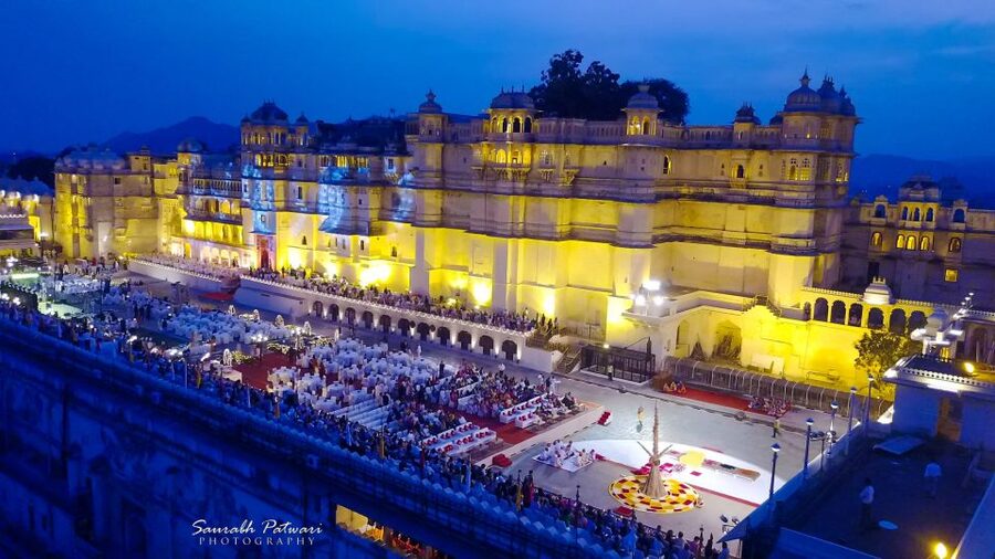Udaipur: City Palace Museum Tour and Lake Pichola Boat Tour - City Palace Museum and Jagdish Temple, built for a smart first visit