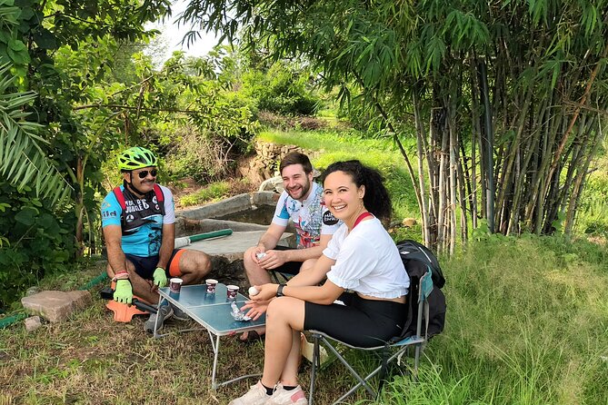 Udaipur Countryside Biking excursion - Stop 2: Fateh Sagar Lake, plus the Aravali backdrop you came for