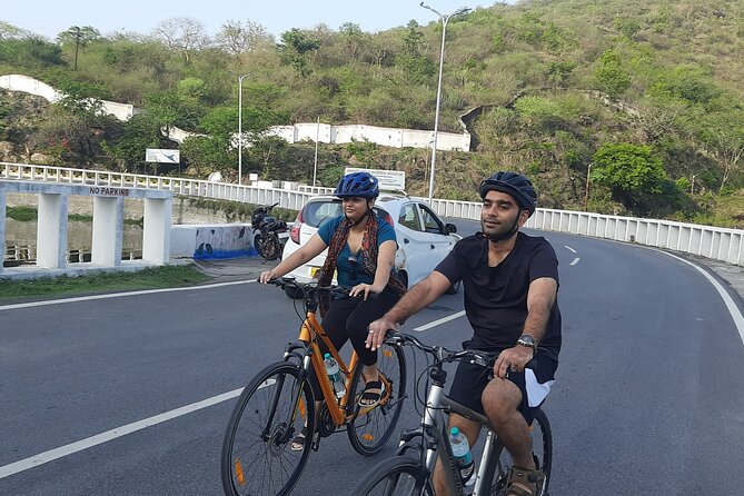 Udaipur Countryside Biking excursion - Getting started at Cyclomania, and how the 3-hour flow fits
