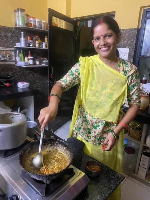 Udaipur: Durga Cooking Class - Timing Options: Lunch or Dinner in the Same Home Kitchen