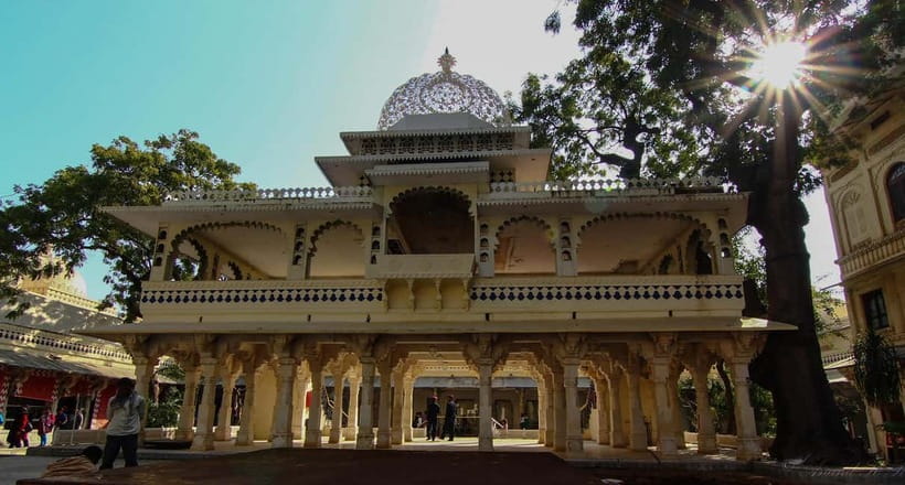 Udaipur: Guided Day Trip to Chittorgarh Fort - Udaipur to Chittorgarh: a long ride that feels worth it