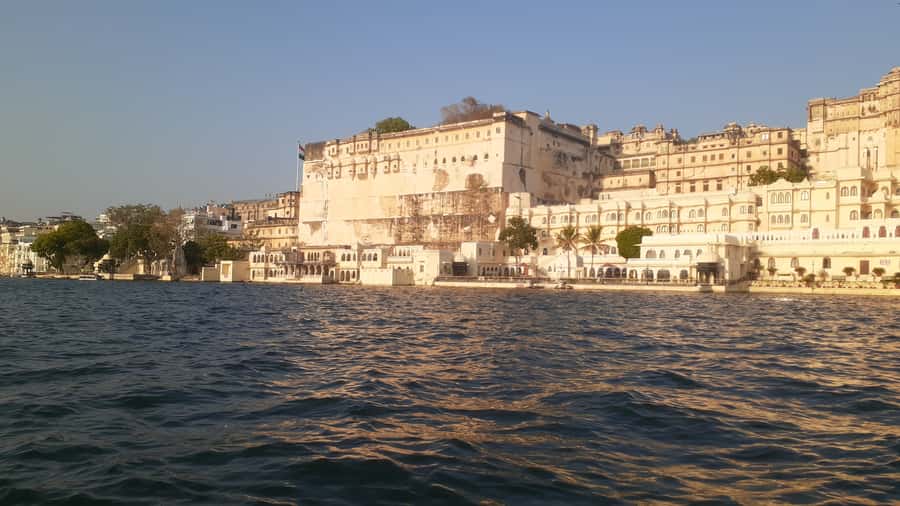 Udaipur Highlights: Private City Sightseeing guided tour - Jagdish Temple in the old city: carvings and atmosphere