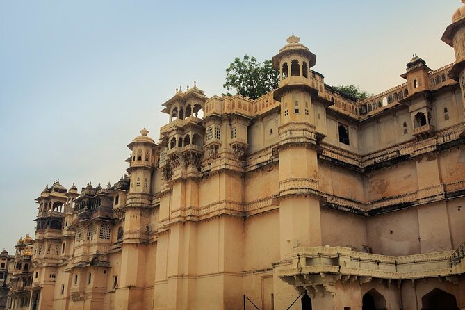 Udaipur in Full Day Sightseeing 8+places with Entrances fees - Jagmandir Island Palace boat ride, plus time for photos and wandering
