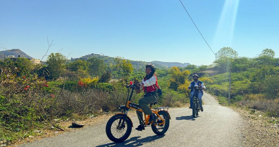 Udaipur: Off-the-Beaten Path Guided E-Bike Tour - Saheliyon Ki Bari’s Gardens: Flowers, Domed Fountains, and Quiet Time