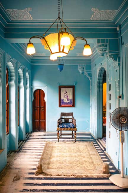 Udaipur Private Half/Full Day Sightseeing Tour by Car+Guide - Saheliyon ki Bari gardens: a pause from stone and stairs