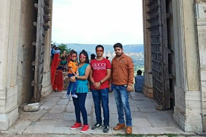 Udaipur Sightseeing Tour By Car With Guide - Private, Air-Conditioned Touring With Udaipur’s Highlights