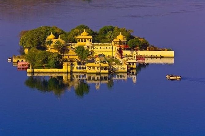 Udaipur Sightseeing Tour with Jagmandir Boat ride and City Palace - Key highlights at a glance