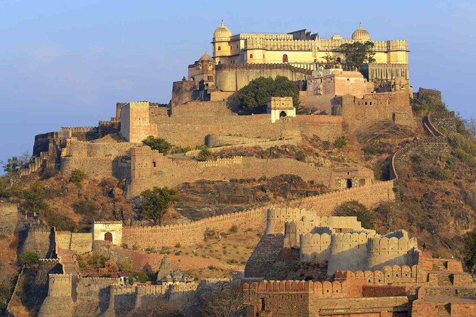 Udaipur to Jodhpur Drop with Kumbhalgarh Fort & Ranakpur Stop - Udaipur pickup and Jodhpur drop, with air-conditioned sanity