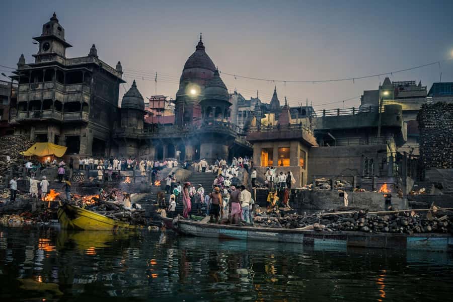 Varanasi: 3-Hour Evening Aarti Tour and Boat Ride - Price and Value at $42: What You Get for the Money