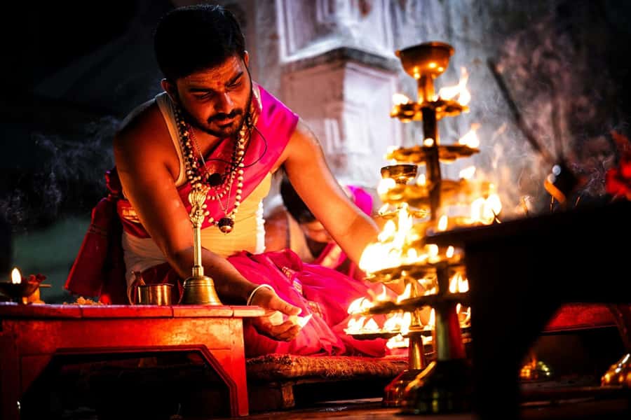 Varanasi: 3-Hour Evening Aarti Tour and Boat Ride - Dasaswamedh to Manikarnika by Boat: Your Best View of Sunset Aarti