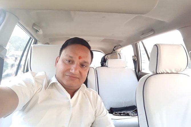 Varanasi Airport to Varanasi Hotels drop: Private Transfers - Where this transfer really helps: landing in Varanasi without the scramble