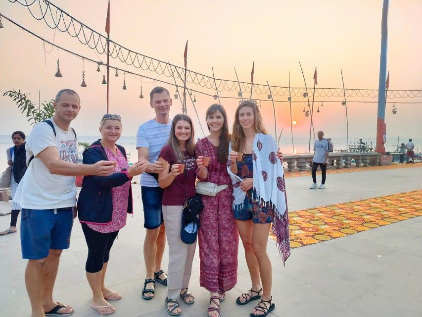 Varanasi : Full Day City Highlights Day Tour & Ganges Cruise - Kashi Vishwanath Temple: darshan with a guide and less hassle