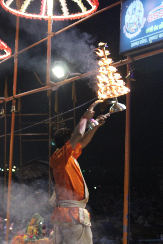 Varanasi: Ganga Arti Evening Light Ceremony on the Main Ghat - Why Dashashwamedh Ghat Ganga Aarti feels so intense
