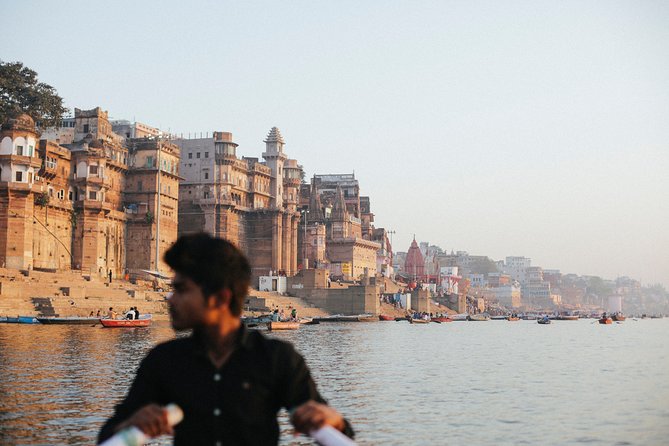 Varanasi Highlights. 1 Day Tour - Meeting at Kashi Chat Bhandar and starting at 5:30am