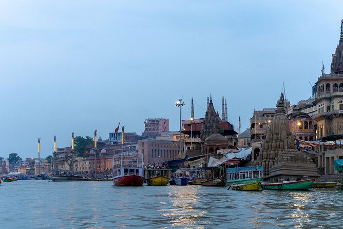 Varanasi Landmark Evening City Tour - Aarti, Boating & Witnessing the GOD - Assi Ghat Start at Green Ganga Café: Getting Oriented Fast