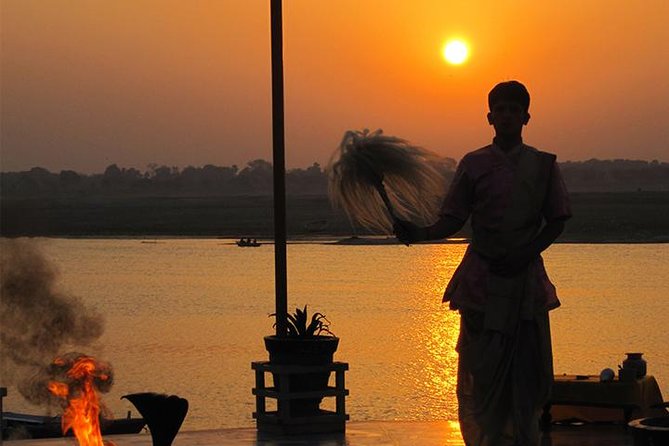 Varanasi Morning Boat Tour [RowBoat] - Why a rowboat sunrise is the best way to see Varanasi