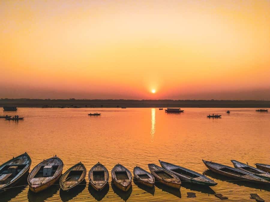 Varanasi: Private Heritage Walking Tour & Sunrise Boat Ride - What to pack and what to plan for before you go