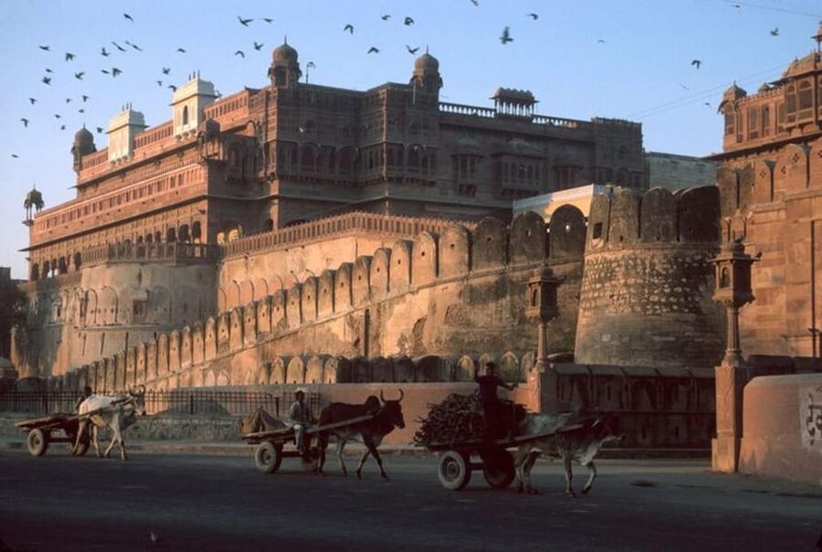 Varanasi: Private Prayagraj Magh mela & Triveni Sangam tour - The private AC drive and what 6 to 10 hours really means