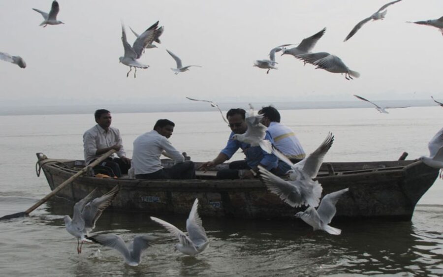 Varanasi: Sunrise Boat Ride w/ Ghats & Morning Rituals - Pickup timing and how the 2-hour plan really works